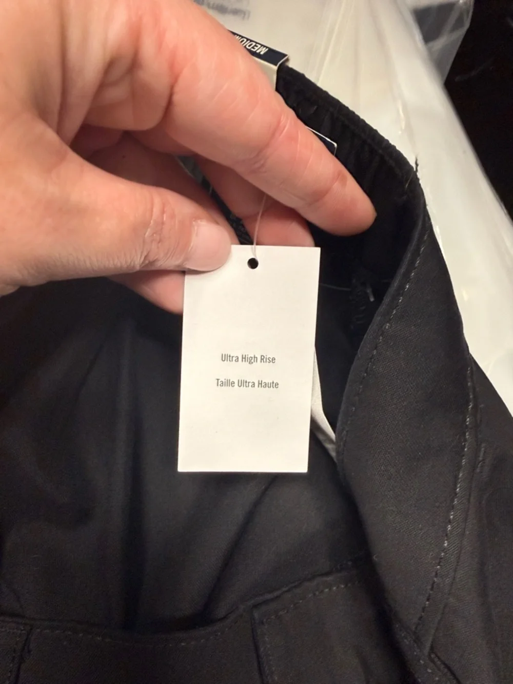 Abercrombie & Fitch NWT Women’s Black High Waist Joggers Tie Ankle Size Medium